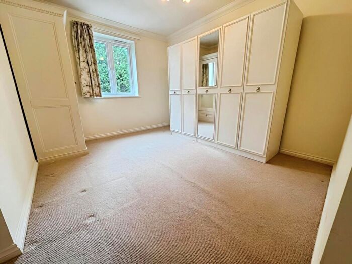 2 Bedroom Retirement Property For Sale In Church Road, Sutton Coldfield, B73