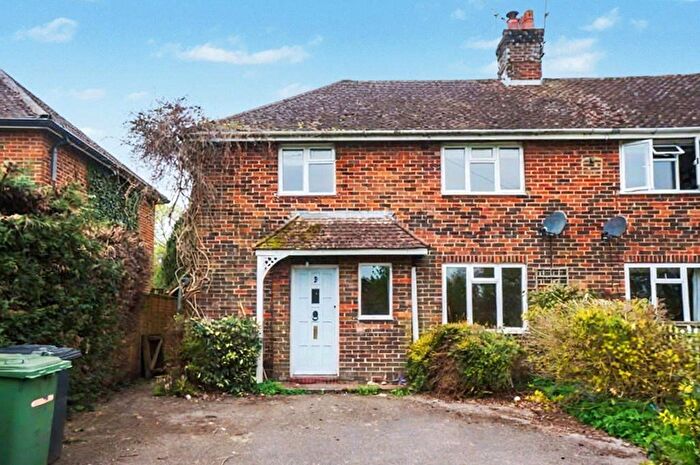3 Bedroom Semi Detached House To Rent In Crows Lane, Upper Farringdon, Alton, Hampshire, GU34