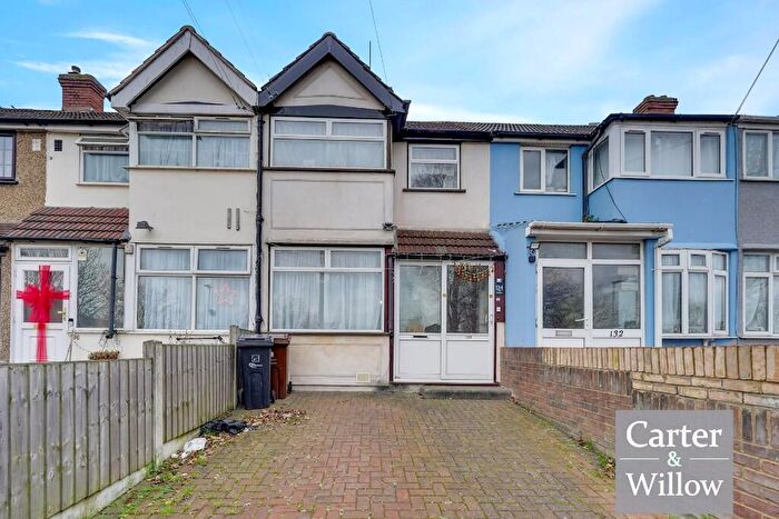 3 Bedroom Terraced House For Sale In Oval Road North, Dagenham, RM10