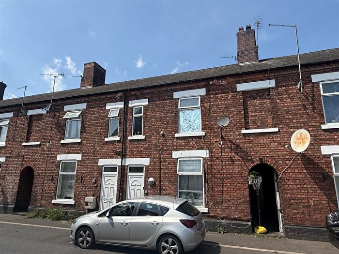 3 Bedroom Terraced House For Sale In Shobnall Road, Burton-On-Trent, DE14