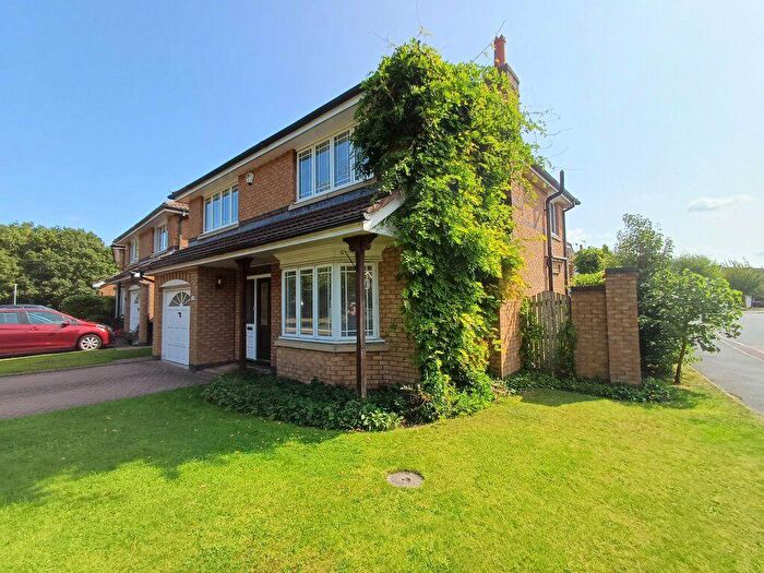 4 Bedroom Detached House To Rent In Alveston Dr, Ws, SK9