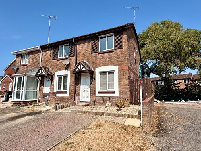 2 Bedroom End Of Terrace House To Rent In Rye Close, Middleleaze, Swindon, SN5