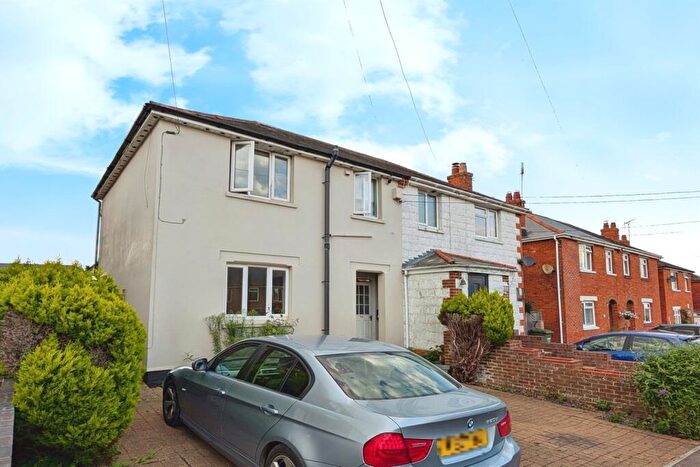 1 Bedroom Flat To Rent In Witt Road, Fair Oak, SO50