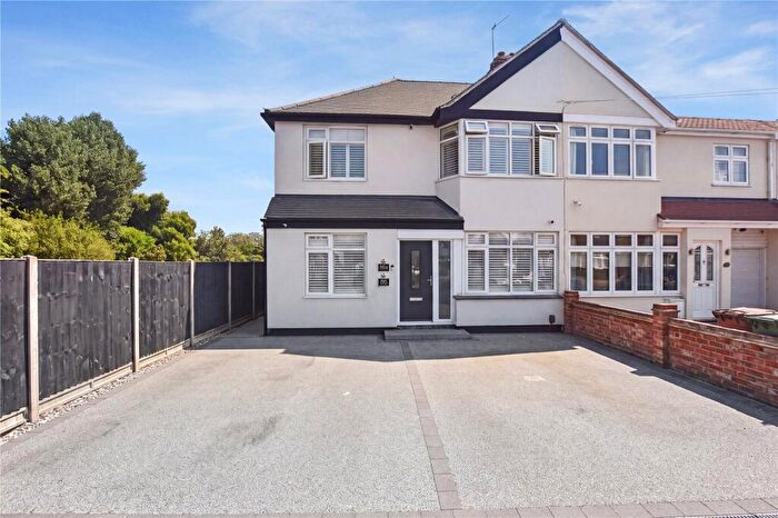 2 Bedroom Maisonette For Sale In Crofton Avenue, Bexley, DA5