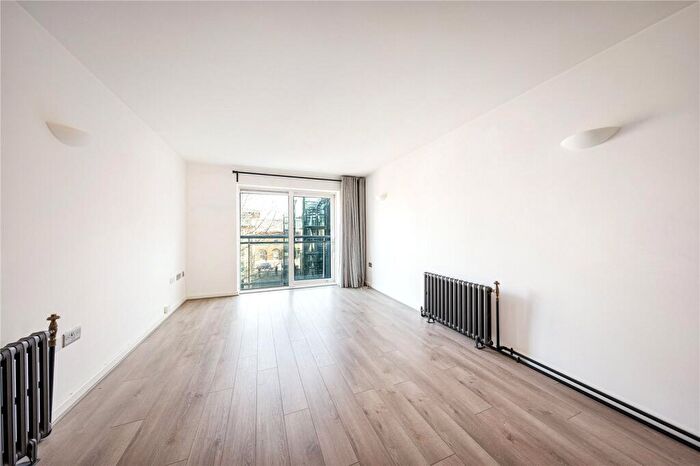 1 Bedroom Apartment To Rent In Hopton Road, London, SE18