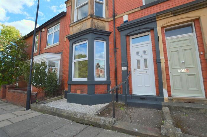 3 Bedroom Flat To Rent In Albemarle Avenue, Newcastle Upon Tyne NE2