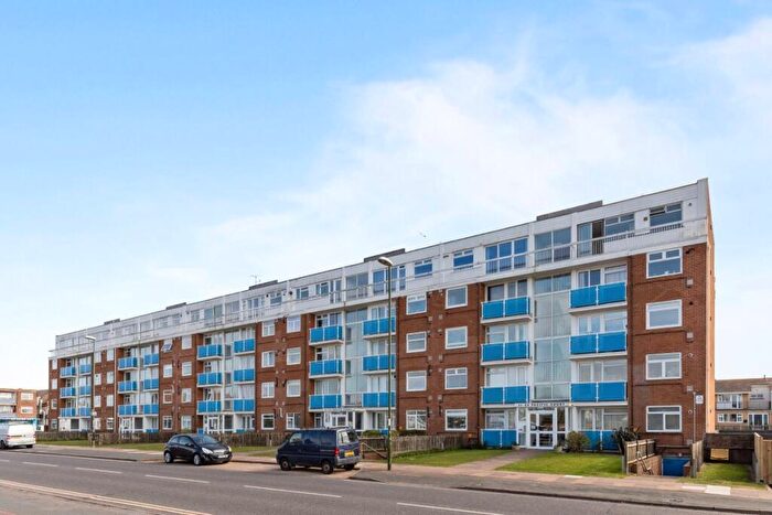 2 Bedroom Flat To Rent In Pacific Court, Shoreham By Sea, BN43