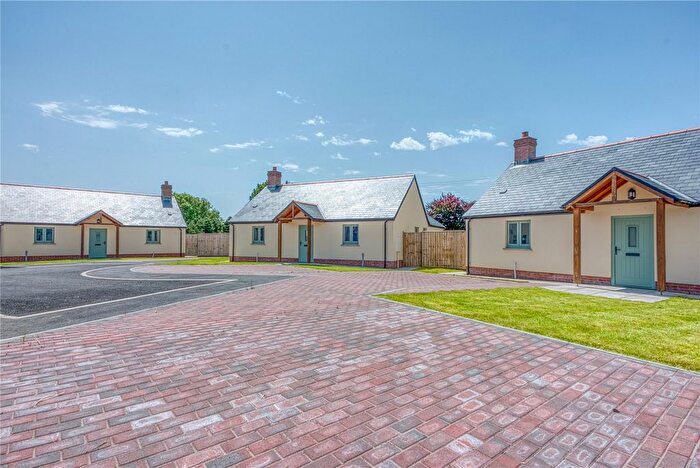 3 Bedroom Bungalow For Sale In Golwg Y Gloch, Rosebush, Glynderwen, Haverfordwest, SA66