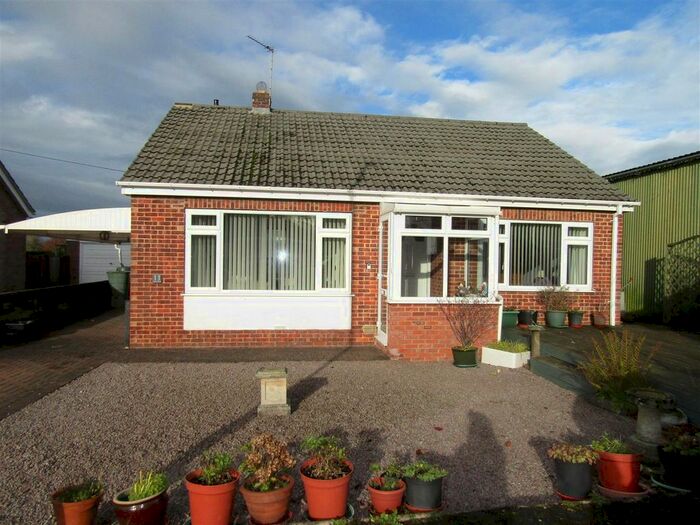 3 Bedroom Detached Bungalow For Sale In Manor Drive, Boroughbridge, York, YO51