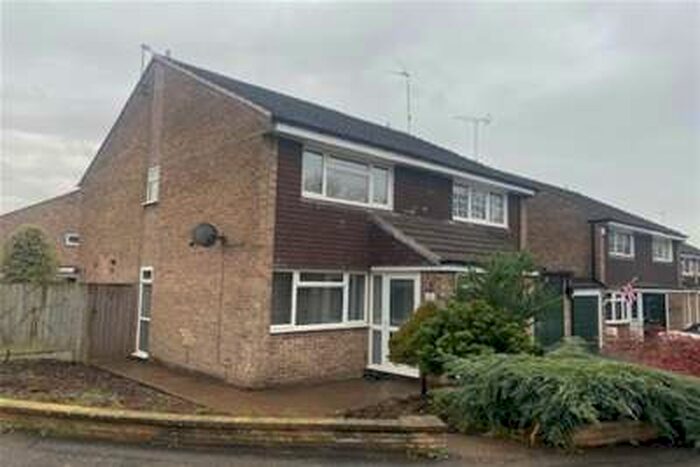 2 Bedroom Semi-Detached House To Rent In Farnham Close, Mickleover DE3