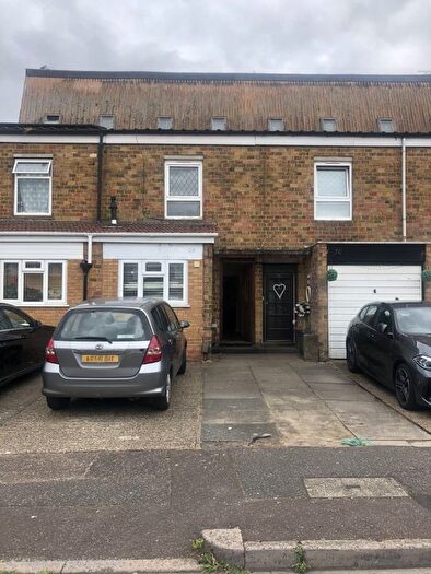 3 Bedroom Terraced House To Rent In Juniper Way, Hayes, UB3