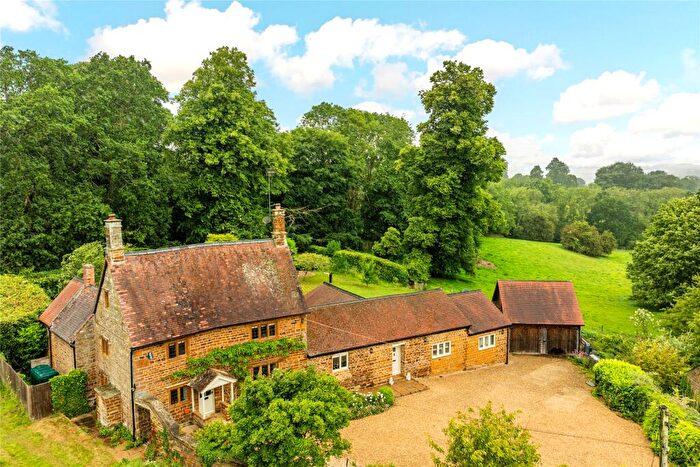 4 Bedroom Detached House For Sale In Kiln Lane, Litchborough, Towcester, Northamptonshire, NN12