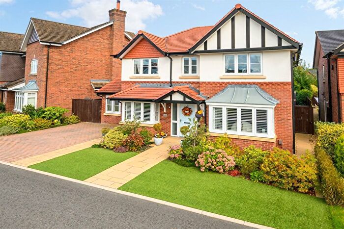 4 Bedroom Detached House For Sale In Bradshaw Close, Wilmslow, SK9