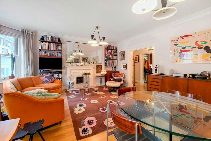 2 Bedroom Flat To Rent In Berners Street, Fitzrovia, London, W1T