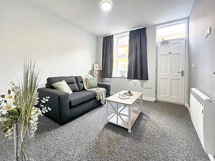 2 Bedroom Terraced House To Rent In Bulwer Road, Leicester, LE2