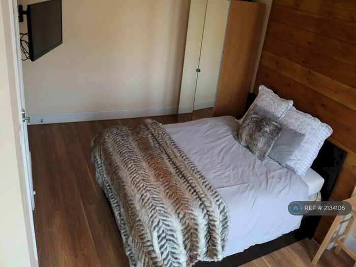 Studio To Rent In Northwood, Northwood, HA6