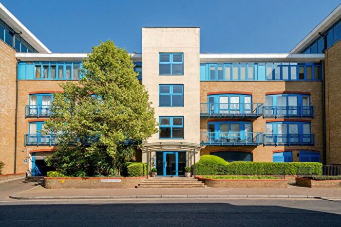 2 Bedroom Flat For Sale In Rotherhithe Street, London, SE16