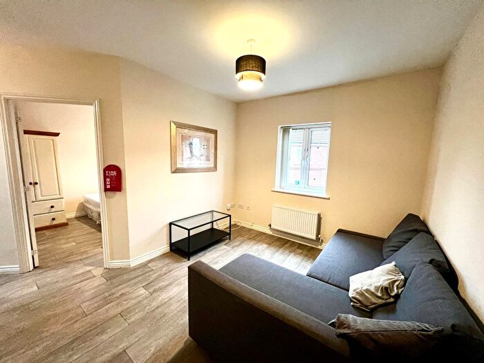 1 Bedroom Flat To Rent In Signals Drive, Coventry, CV3