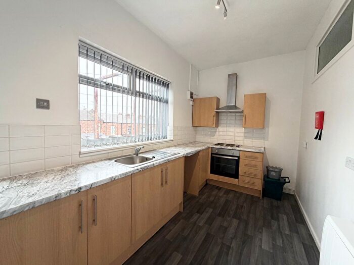 2 Bedroom Flat To Rent In West End Road, St. Helens, WA11