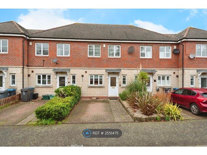 3 Bedroom Terraced House To Rent In Lower Green Gardens, Worcester Park, KT4