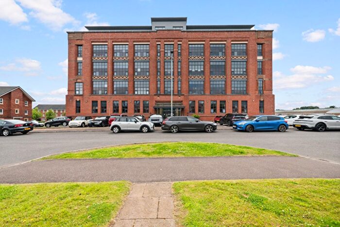 2 Bedroom Flat To Rent In Inverlair Avenue, Glasgow, Glasgow City, G43