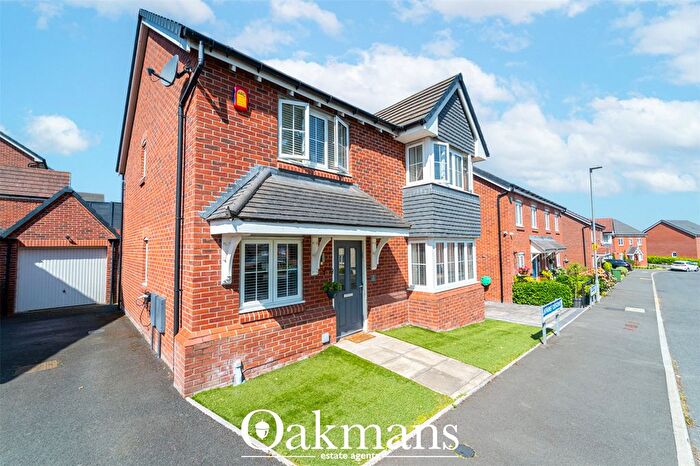 4 Bedroom Detached House For Sale In Linthurst Crescent, Redditch, Worcestershire, B97