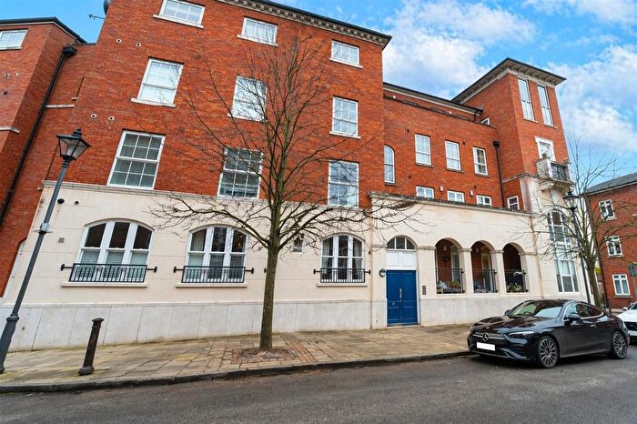 1 Bedroom Flat To Rent In The Sovereign House, - Main Street, Solihull, B90