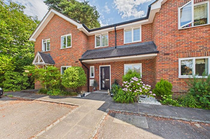 3 Bedroom Terraced House For Sale In Gunnery Mews, College Town, Sandhurst, Berkshire, GU47