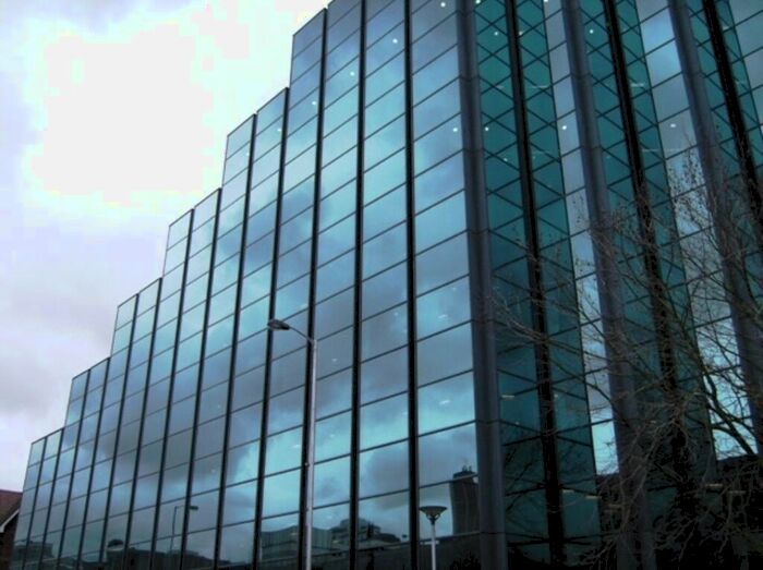 Apartment To Rent In Barclay Road, Croydon, CR0