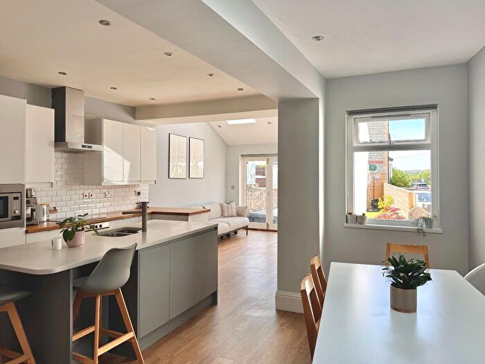 4 Bedroom Terraced House For Sale In Maughan Terrace, Penarth, CF64