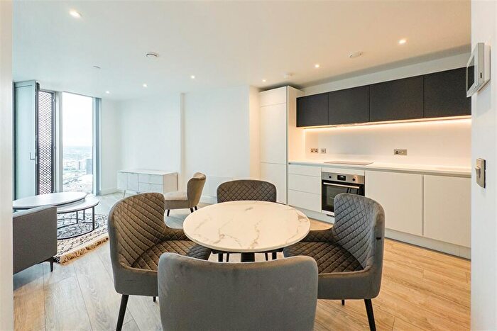 1 Bedroom Property To Rent In Thr, M15