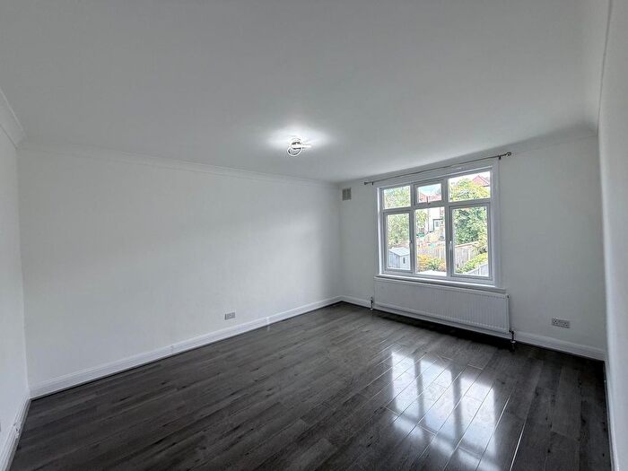 5 Bedroom Semi-Detached House To Rent In Kingsway, Wembley, Middlesex, HA9