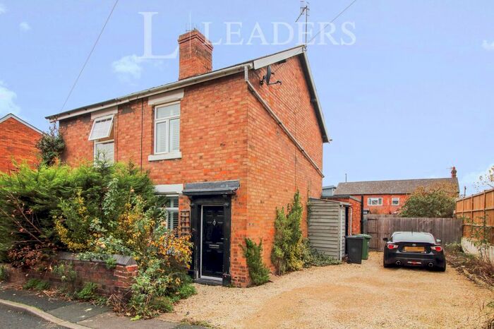 2 Bedroom Semi-Detached House To Rent In Burrish Street, Droitwich WR9