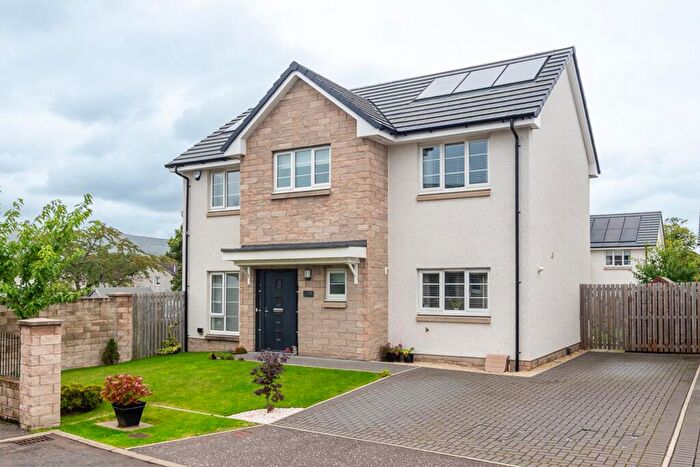 5 Bedroom Detached House For Sale In Rob Roy Place, Kirkintilloch, G66