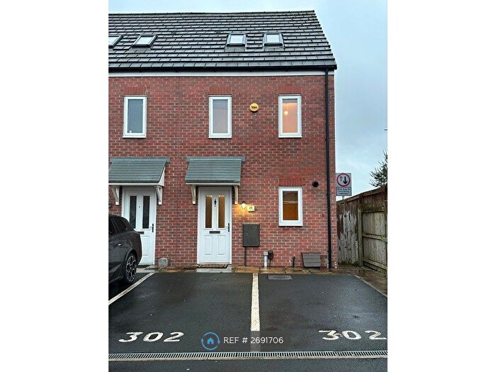 3 Bedroom Semi-Detached House To Rent In Foxhunter Close Lostock, Bolton, BL6