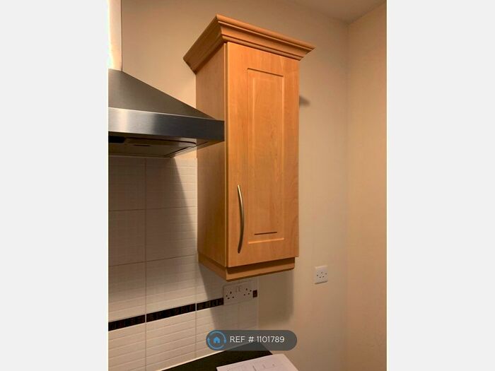 1 Bedroom Flat To Rent In Cwrt Llys Fynnon, Pontllanfraith, Blackwood, NP12