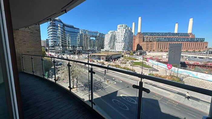 1 Bedroom Flat To Rent In Viridian Apartments, Battersea Park Road, London, SW8