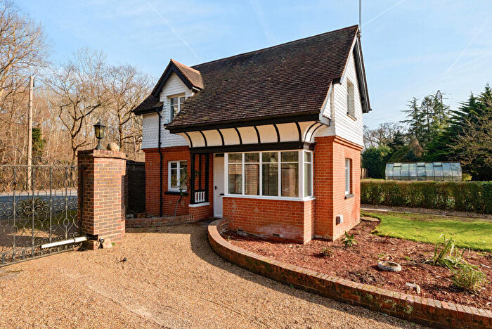 2 Bedroom Detached House To Rent In Leatherhead Road, Oxshott, KT22