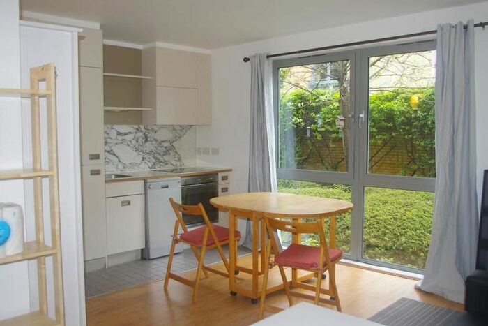 1 Bedroom Studio To Rent In Deals Gateway, London, SE13