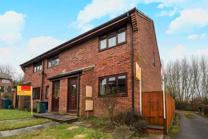 2 Bedroom Semi-Detached House To Rent In Hengrove Close, Headington, OX3