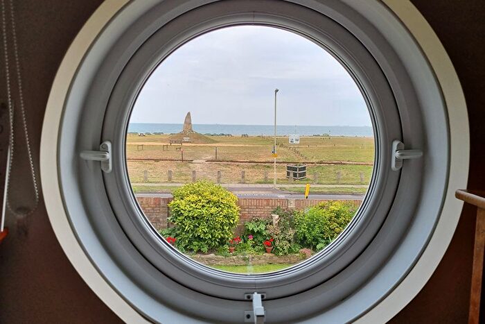 3 Bedroom Detached House For Sale In Hayling Island, Hampshire, PO11