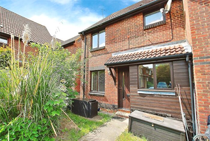 1 Bedroom End Of Terrace House To Rent In Weybrook Drive, Guildford, Surrey, GU4