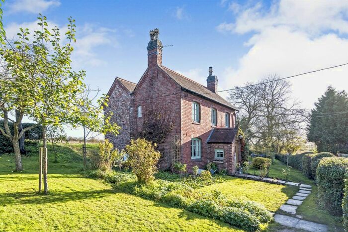 3 Bedroom Cottage For Sale In Syerscote Lane, Haunton, Tamworth, B79