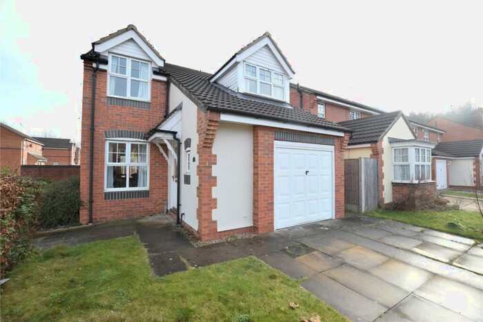 3 Bedroom Detached House To Rent In Boothroyd Drive, Meanwood, Leeds, LS6