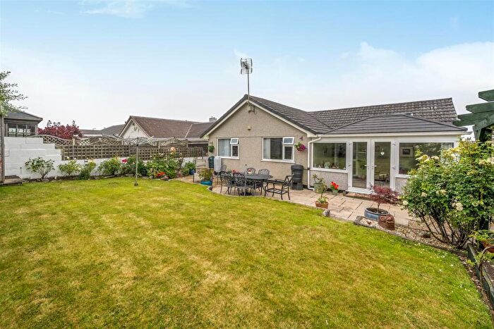 3 Bedroom Detached Bungalow For Sale In Longlands Drive, Heybrook Bay, Plymouth, PL9