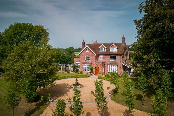 7 Bedroom Equestrian Facility For Sale In Mincingfield Lane, Durley, Southampton, Hampshire, SO32