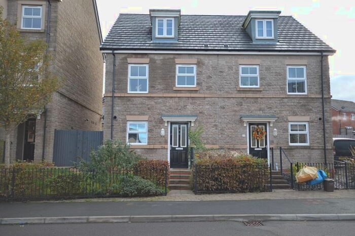 3 Bedroom Semi-Detached House To Rent In 154 Ffordd Y Draen, Bridgend CF35