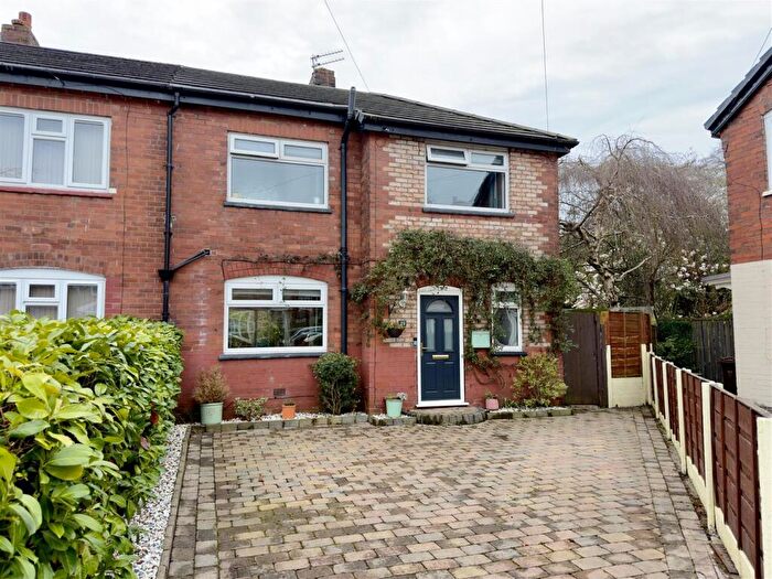 3 Bedroom Semi Detached House For Sale In Hallows Avenue, Chorlton, M21