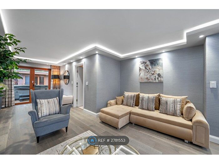 4 Bedroom Detached House To Rent In Powster Road, Bromley, BR1