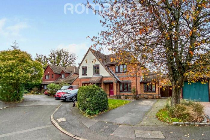 3 Bedroom Semi-Detached House To Rent In Threshers Corner Fleet, GU51